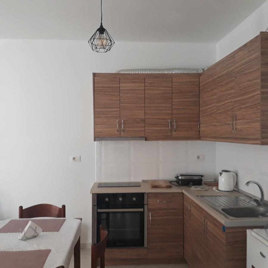 Hotel Sea Breeze Saranda Dış mekan fotoğraf