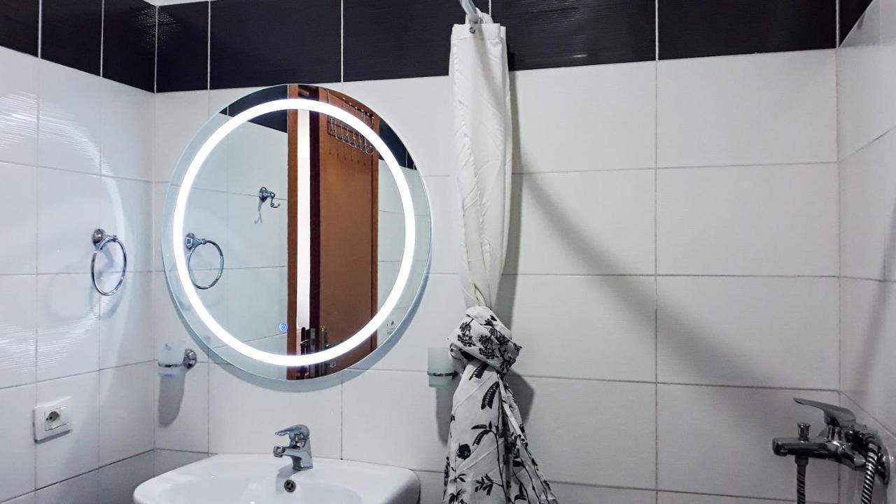 Hotel Sea Breeze Saranda Dış mekan fotoğraf